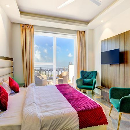 Luxe Resorts - Centrally Heated Air Conditioned Hotel In The Heart Of كاساولى المظهر الخارجي الصورة