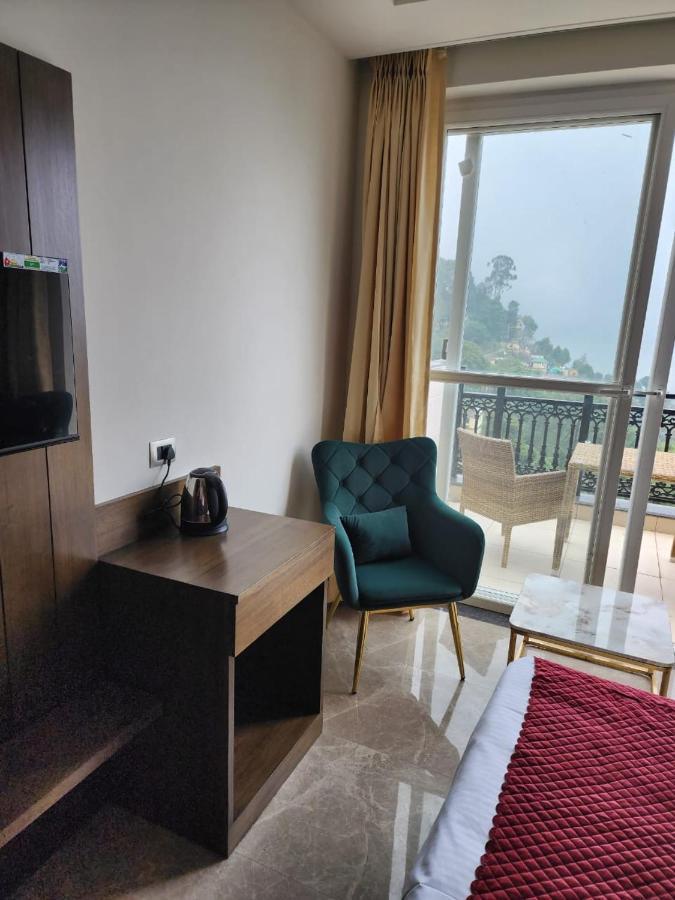 Luxe Resorts - Centrally Heated Air Conditioned Hotel In The Heart Of كاساولى المظهر الخارجي الصورة