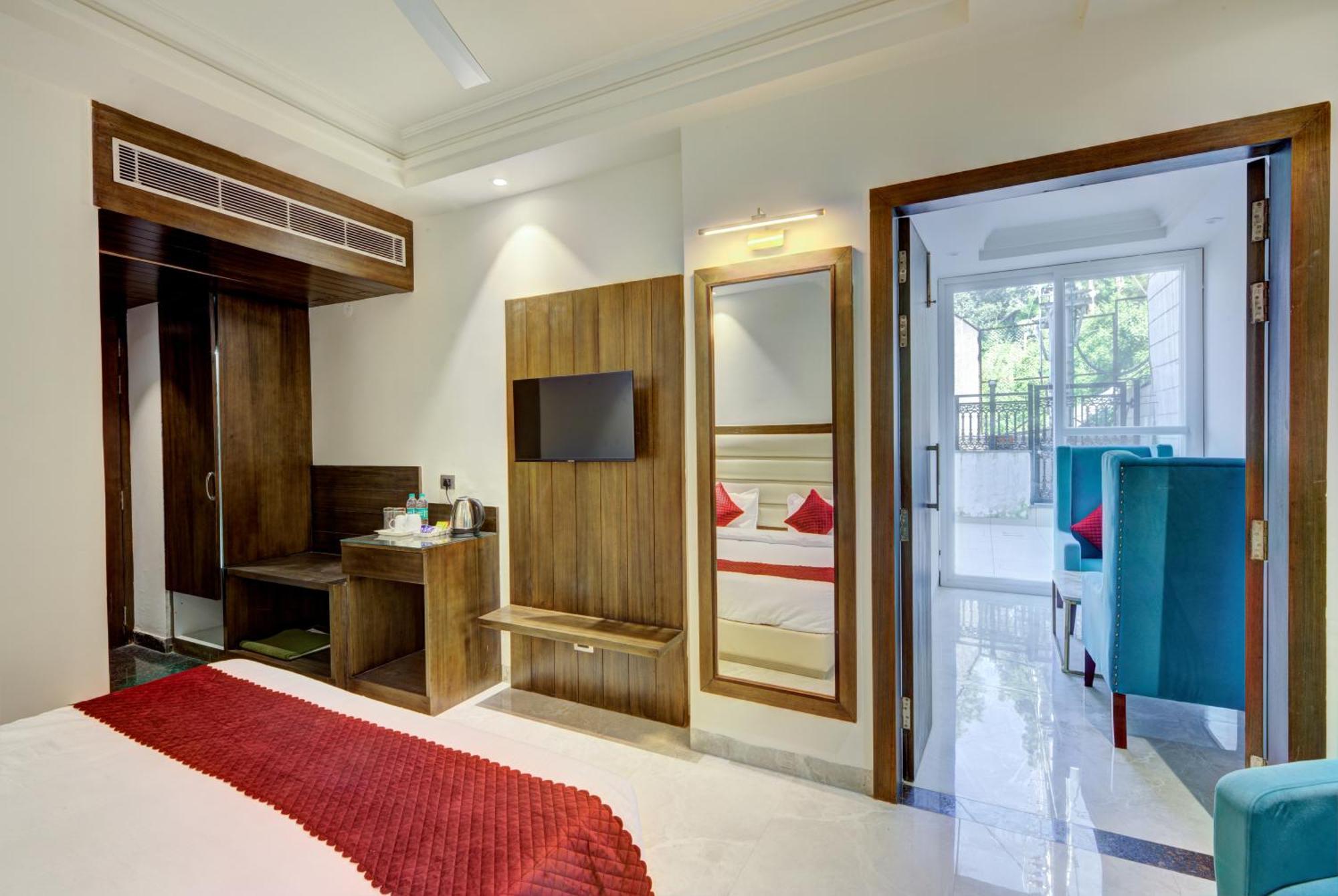 Luxe Resorts - Centrally Heated Air Conditioned Hotel In The Heart Of كاساولى المظهر الخارجي الصورة